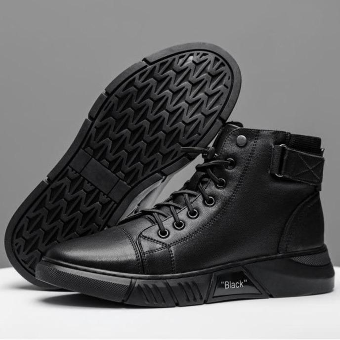 š Hot Sale 49% OFF š„MARTINI' BLACK LEATHER BOOTS