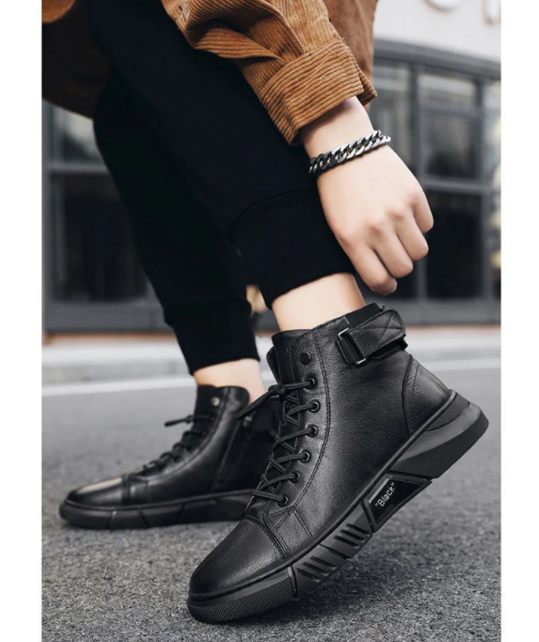 š Hot Sale 49% OFF š„MARTINI' BLACK LEATHER BOOTS