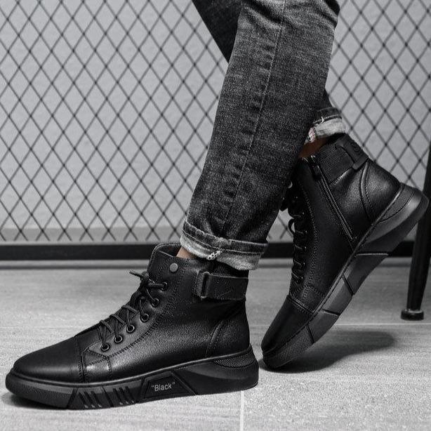 š Hot Sale 49% OFF š„MARTINI' BLACK LEATHER BOOTS
