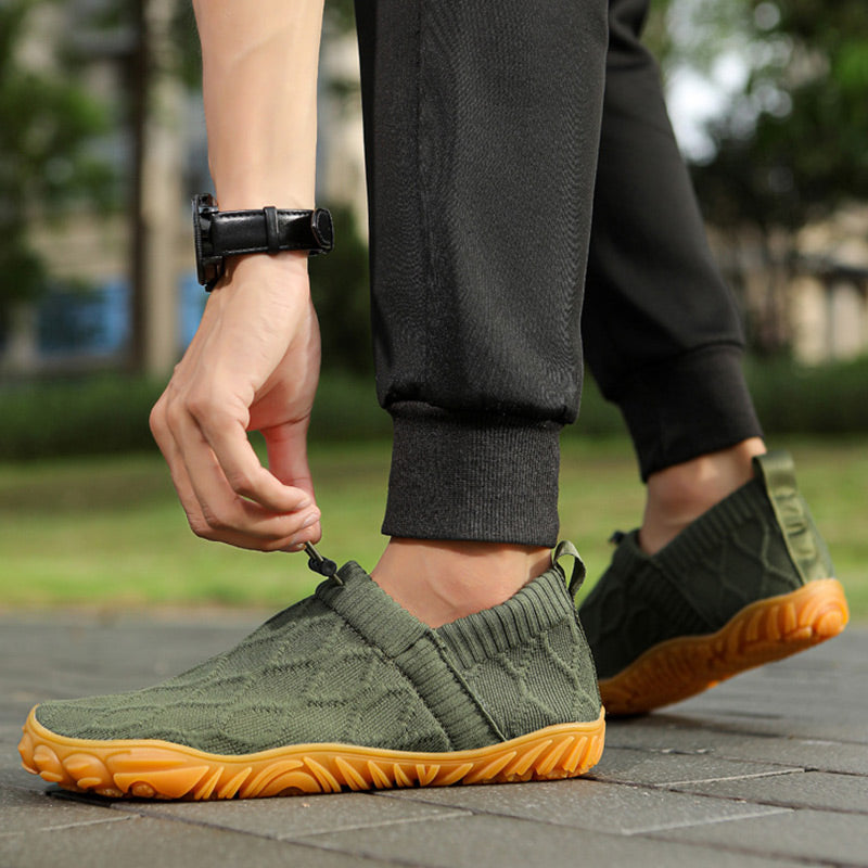 Non Slip Quick-Drying Slip On Knitted Sneakers