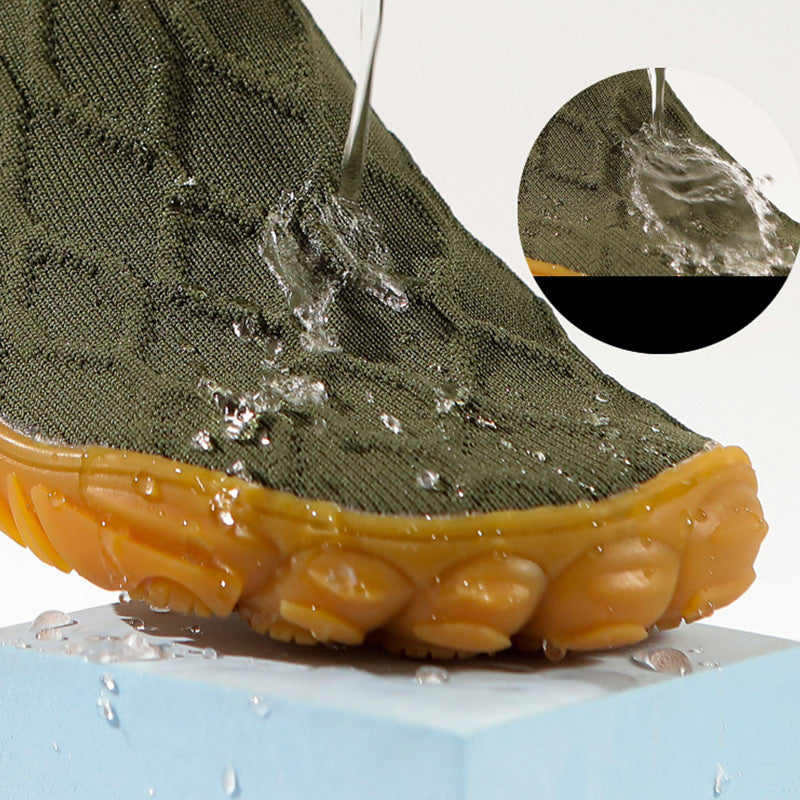 Non Slip Quick-Drying Slip On Knitted Sneakers