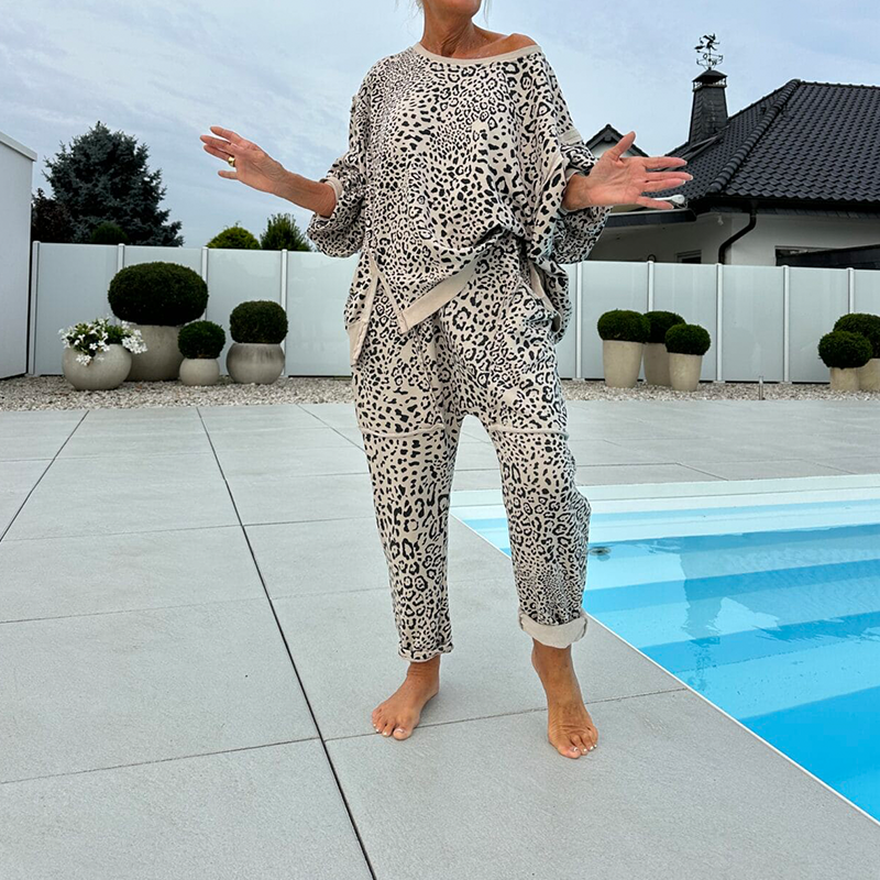 Shipping Free - Women's Leopard Print Top & Pants 2-Piece Set ☕
