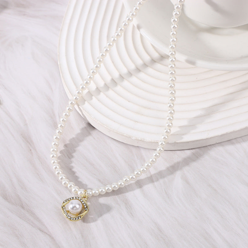 Women's Elegant Classic Necklace
