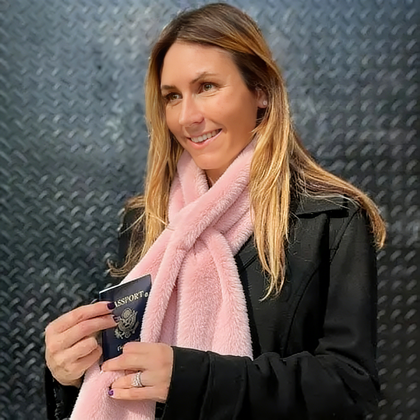 🎁Christmas Sale 49% OFF❄️ Faux-Fur Pull-Through Scarf with Hidden Pocket