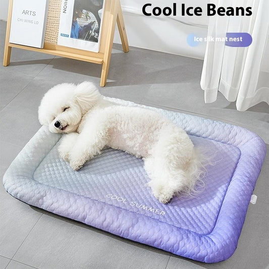 🐾 50% OFF NOW! ❄️ Pet Cooling Mat for Dogs & Cats – Breathable, washable & soft – Ice-silk fabric, perfect for floors, sofas or car travel – multiple sizes & gradient colours 🐶🐱