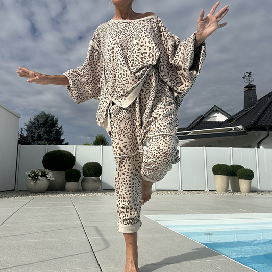 Shipping Free - Women's Leopard Print Top & Pants 2-Piece Set ☕