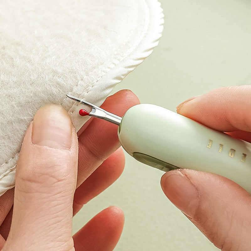 Thread Needles Instantly! Easy-Grip Sewing Needle Threader