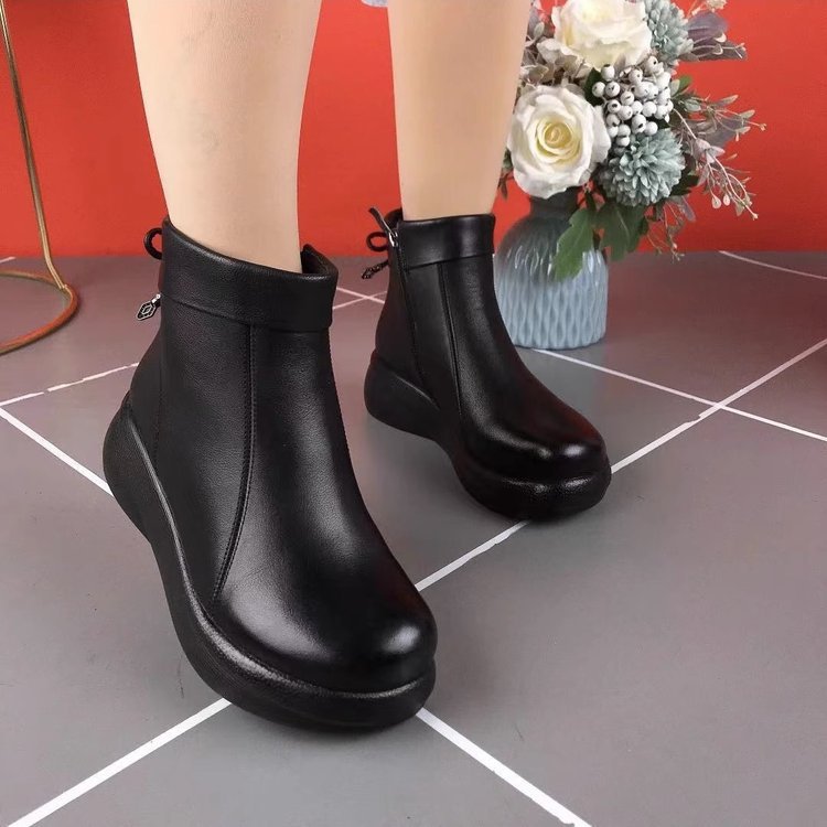 Women’s Stylish and Comfortable Round-toe PU Boots