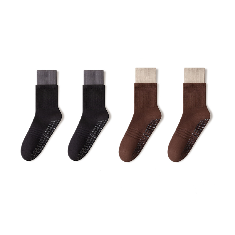 Cloud-Soft Pilates Crew Grip Socks