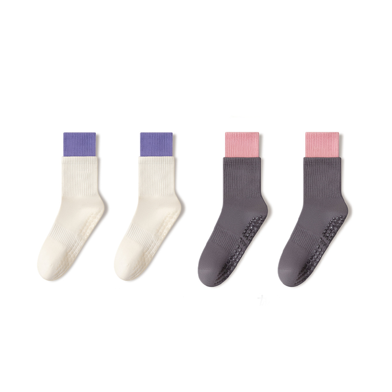 Cloud-Soft Pilates Crew Grip Socks