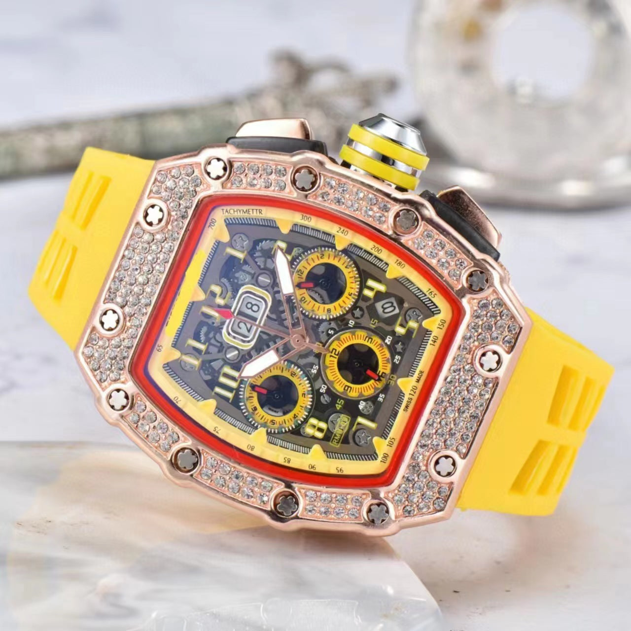 ⏳Limited-time 50% off⏰Men's Luxury barrel-shaped watch Rhinestone Embellished Watch⌚